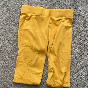 Yellow leggings